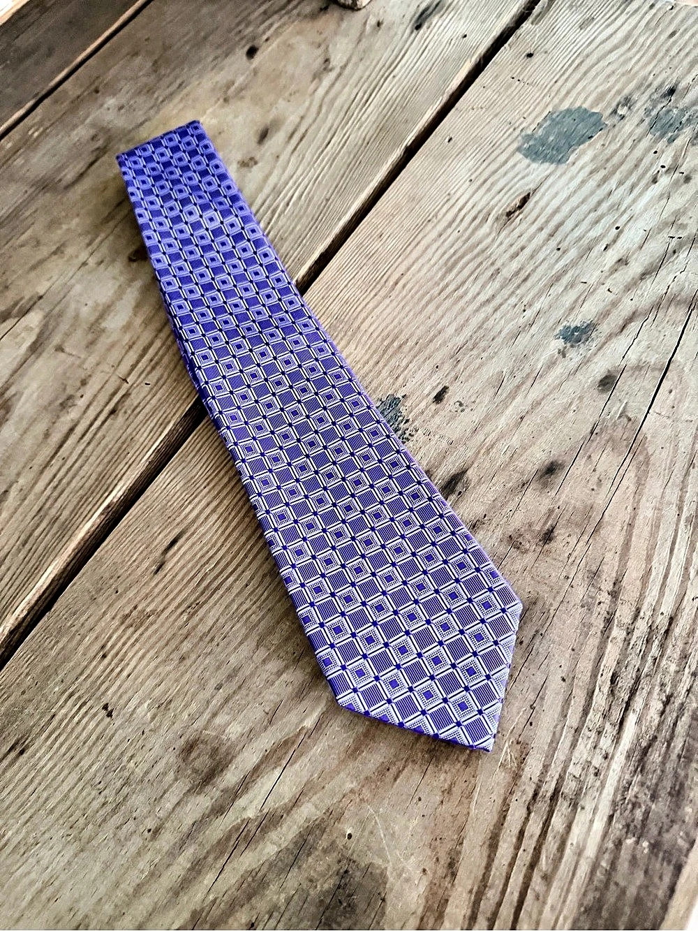 Tom James Tie Geometric Purple & White Pattern Like New